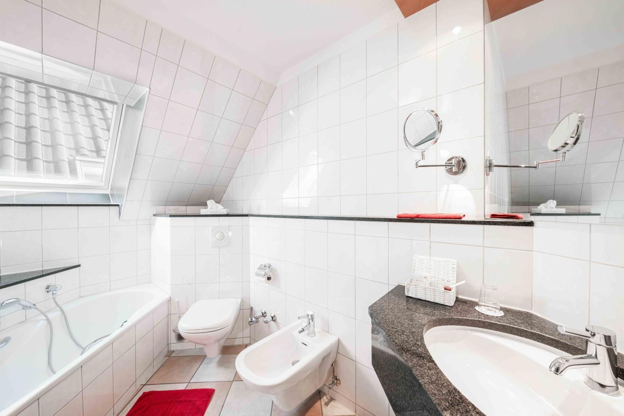 Hotel Garni Dorfkammer Ольсберг Экстерьер фото