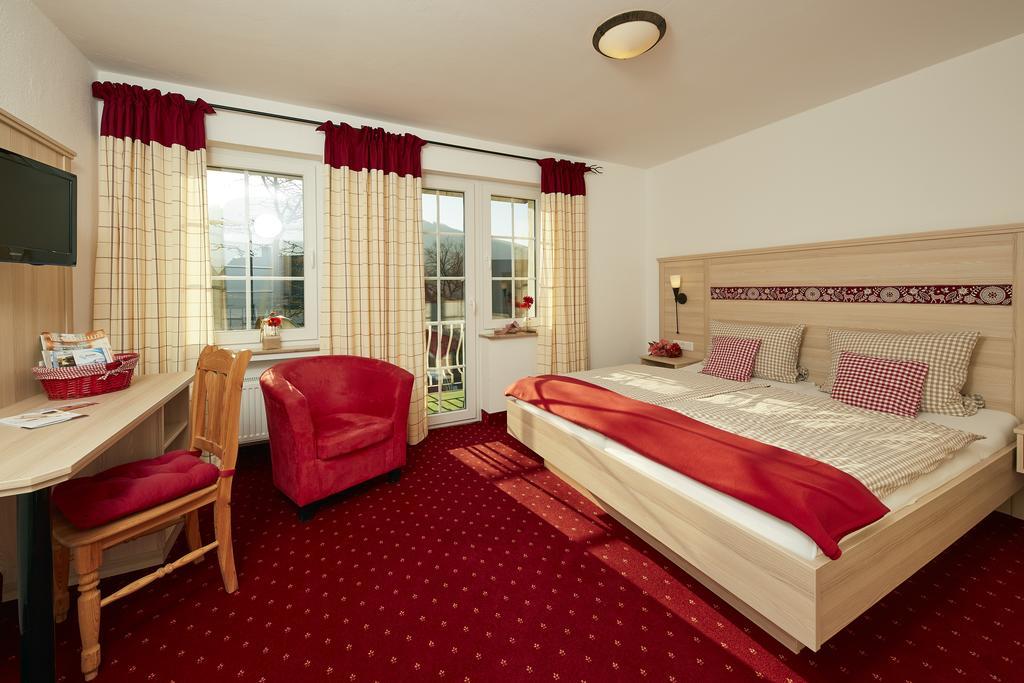 Hotel Garni Dorfkammer Ольсберг Экстерьер фото