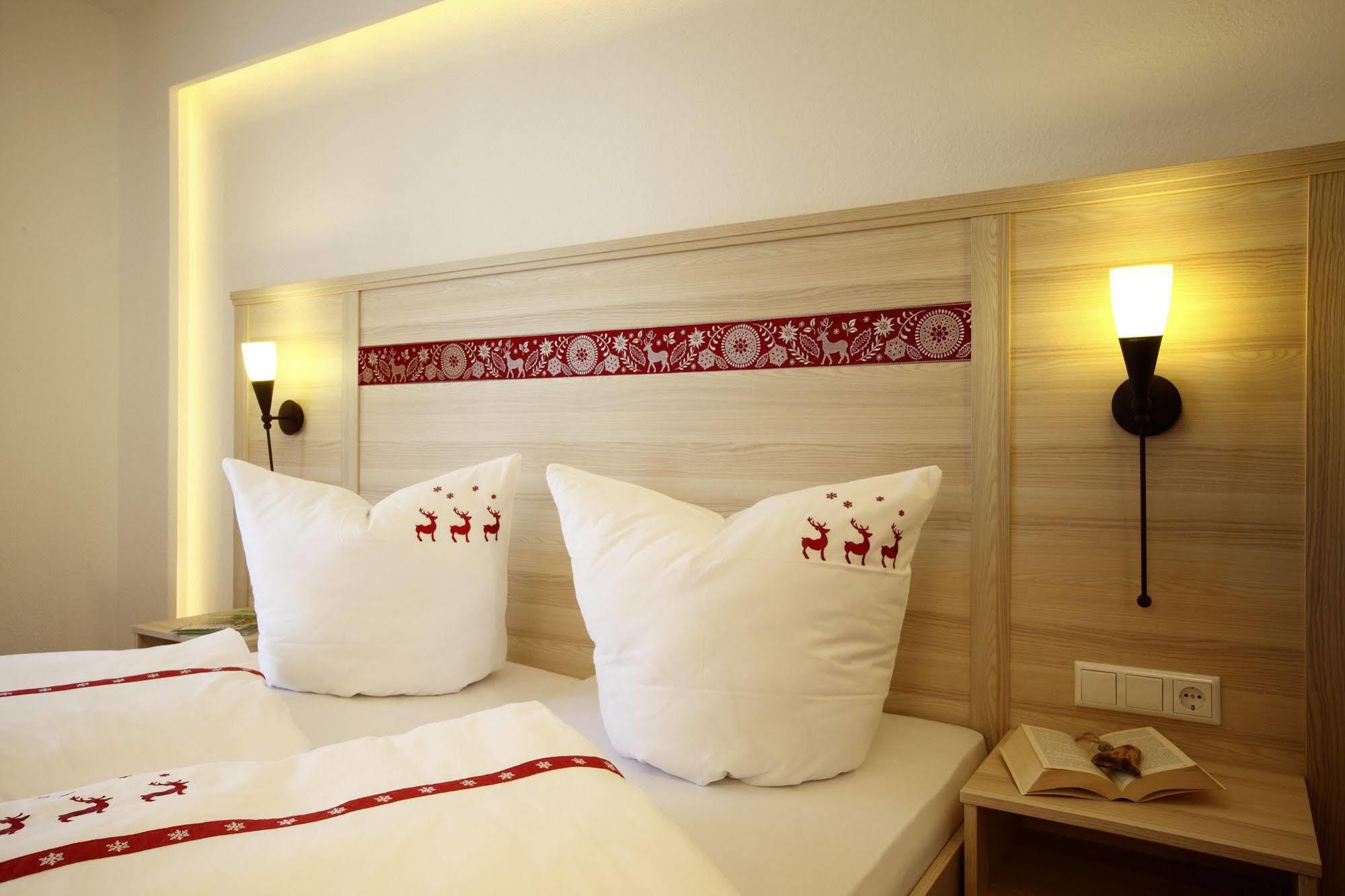 Hotel Garni Dorfkammer Ольсберг Экстерьер фото